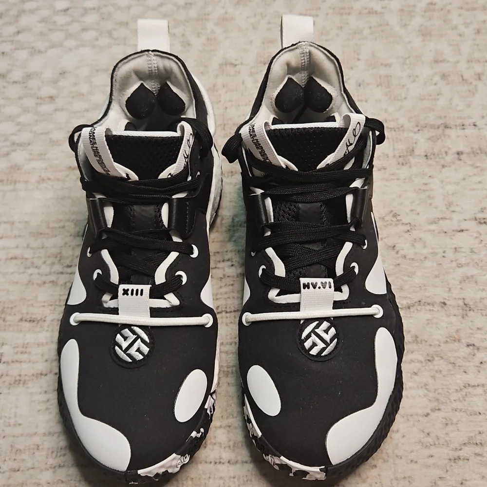 Adidas Men's Black/White Harden Vol. 6 Basketball Shoe